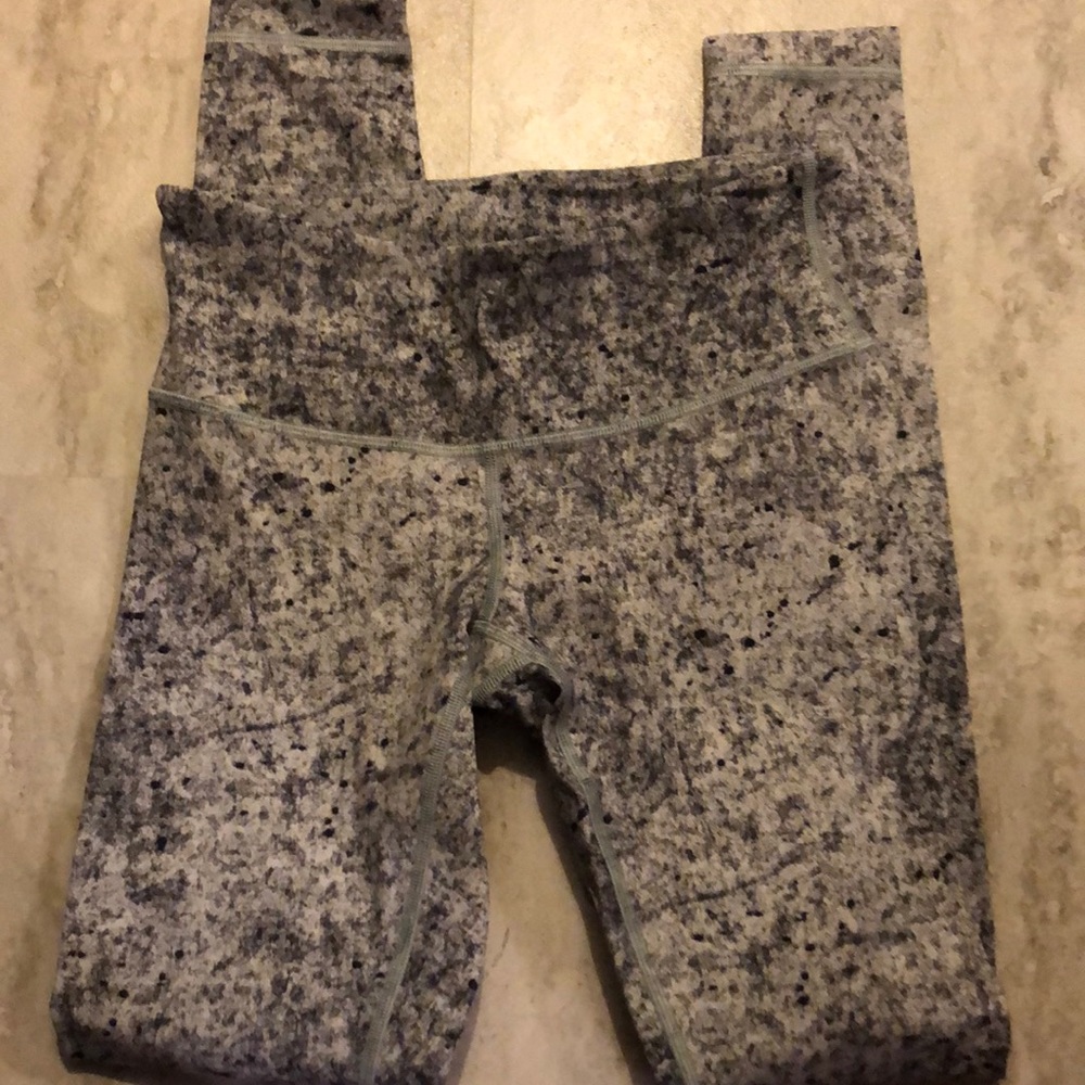 Lululemon wunder under tights